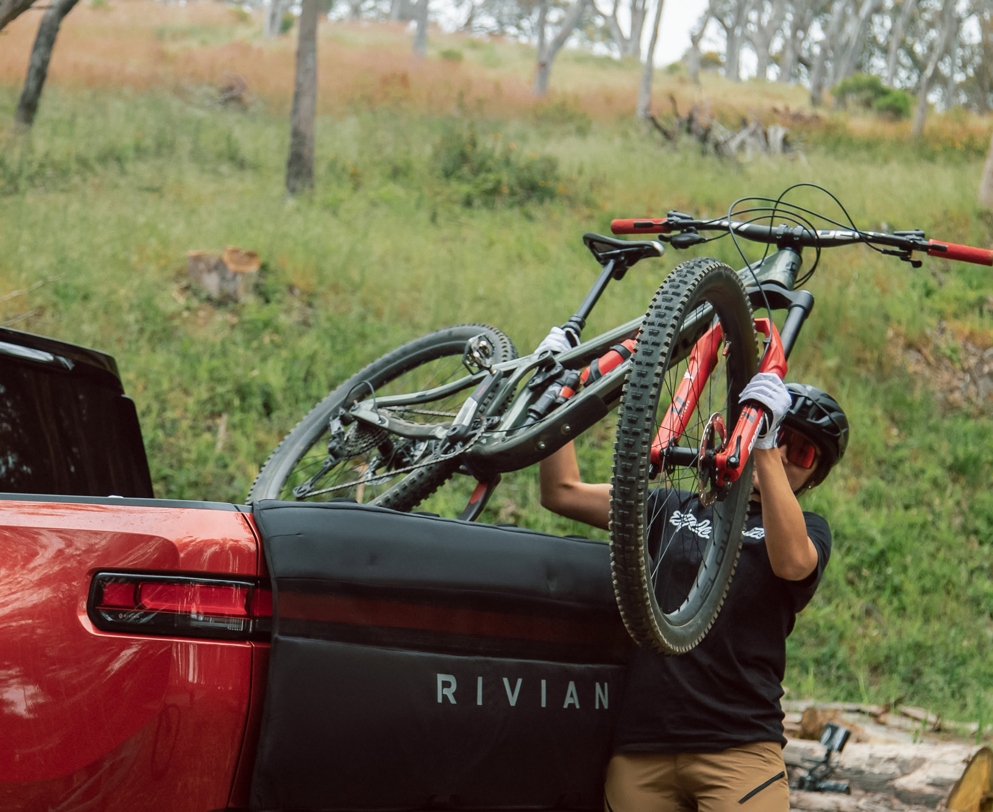 Rivian Tailgate Pad Gear Shop Rivian